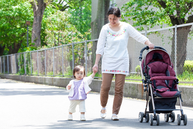 子連れ妊婦のお出かけ先 遊び場所は 先輩ママのおすすめのスポット 要注意ポイント 靴と脚悩みコラム 幅広のパンプス 靴 3e 4e など フィットパートナー公式ストア
